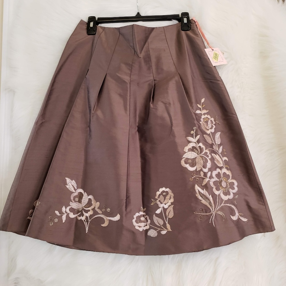 Intuitions Embroidered Skirt - NWT